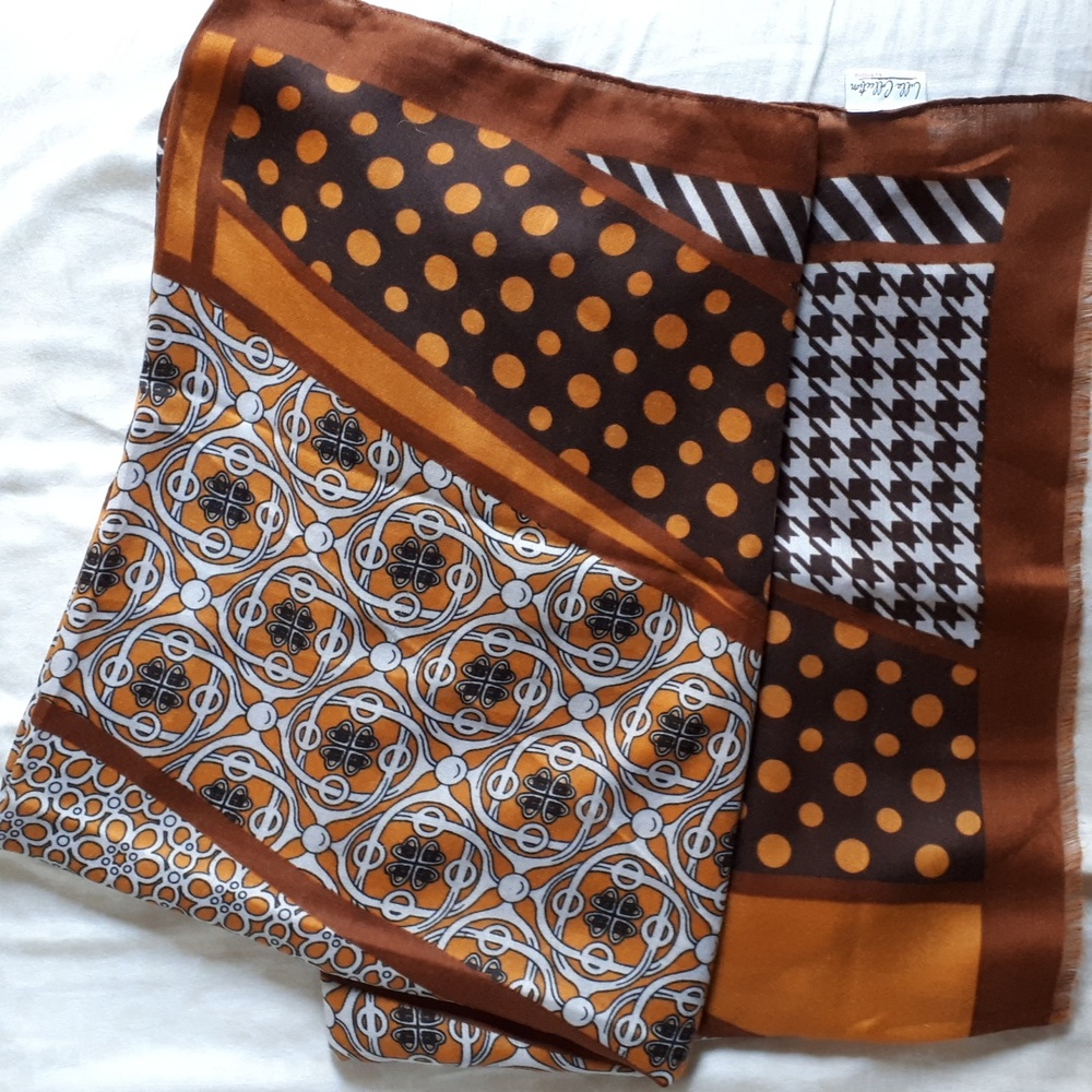 Lulla Geometric Patterned Scarf